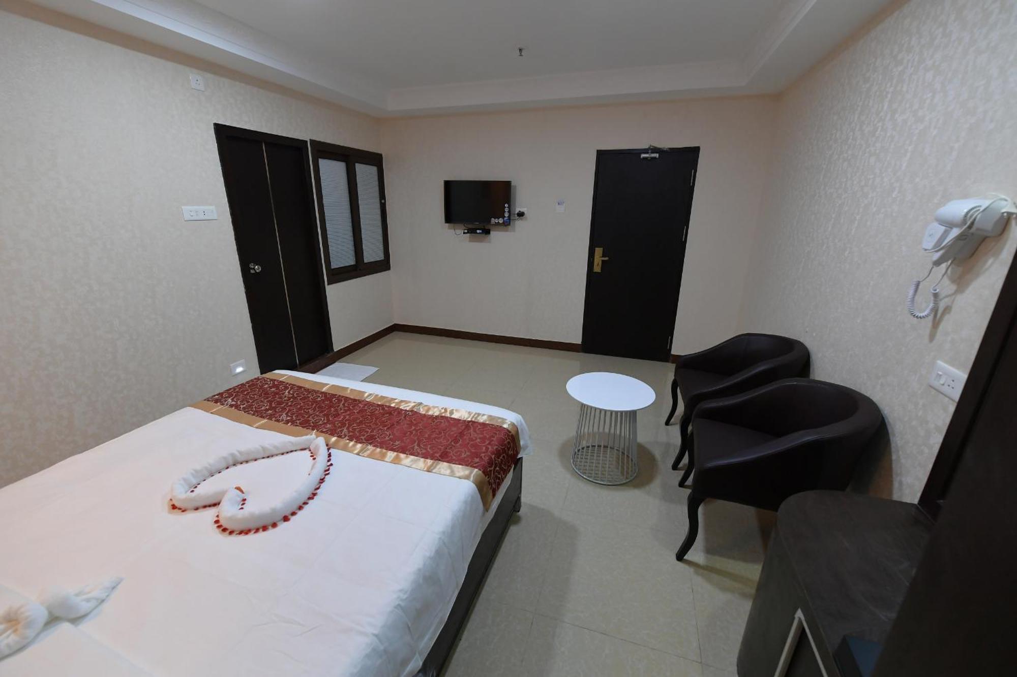 Coastal Grand Hotel Sampath Tiruchirappalli 외부 사진