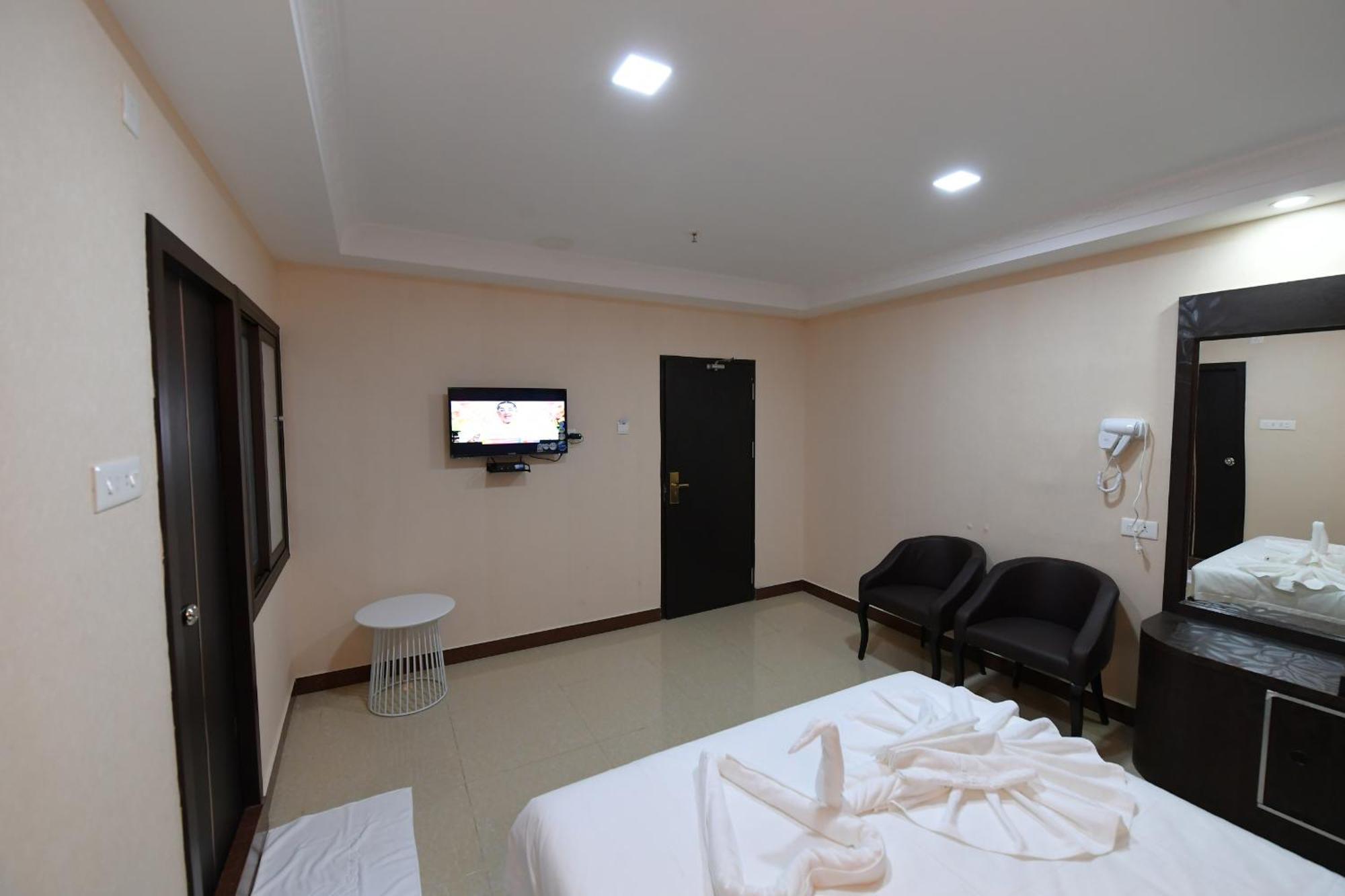 Coastal Grand Hotel Sampath Tiruchirappalli 외부 사진